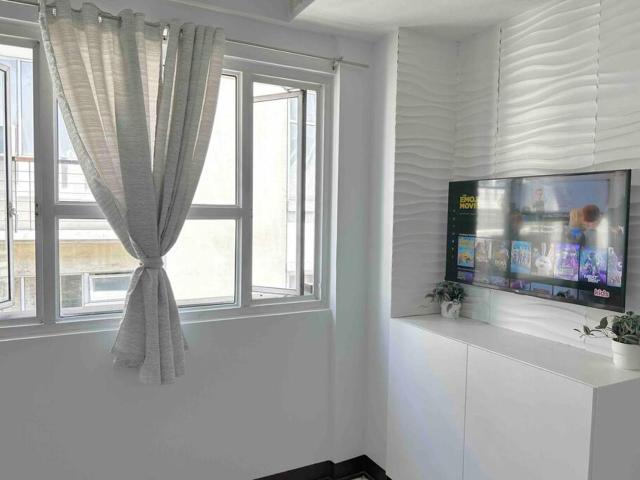 Budget 2 Bedroom with Free Parking near NAIA