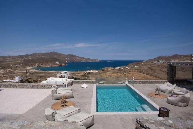 Cabana Seaview Pool Villas near Alemagou beach