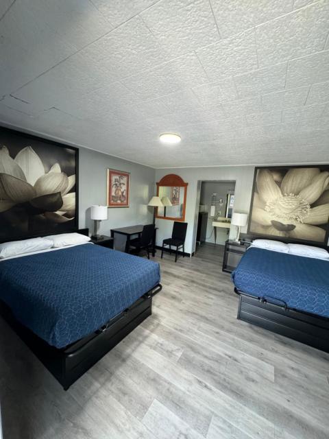 Acorn Motel