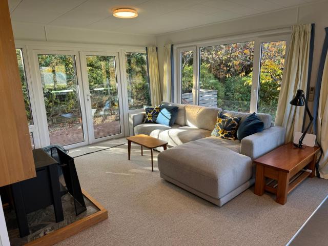76 Conical Hill Road