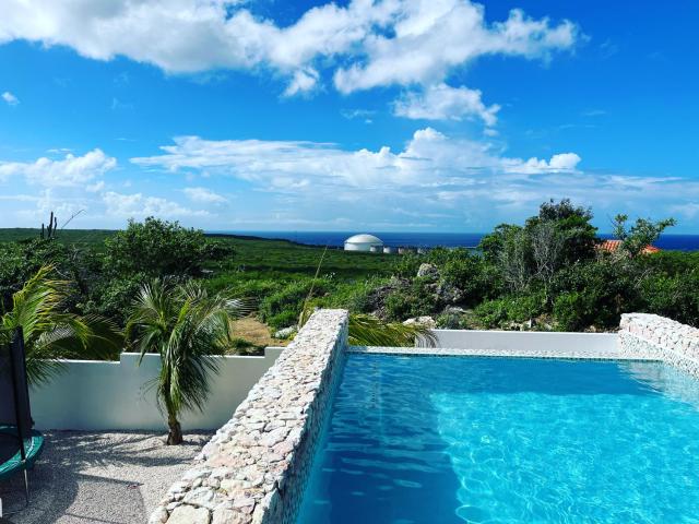 Villa - Sleeps 8 with Pool and Seaview