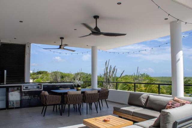 Villa - Sleeps 8 with Pool and Seaview