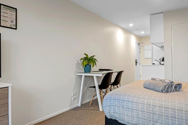 Central ChCh Studio Modern, Quiet & Private