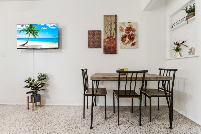 Furnished 1BR Apt in Miami with Parking