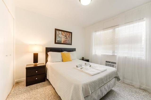 Furnished 1BR Apt in Miami with Parking