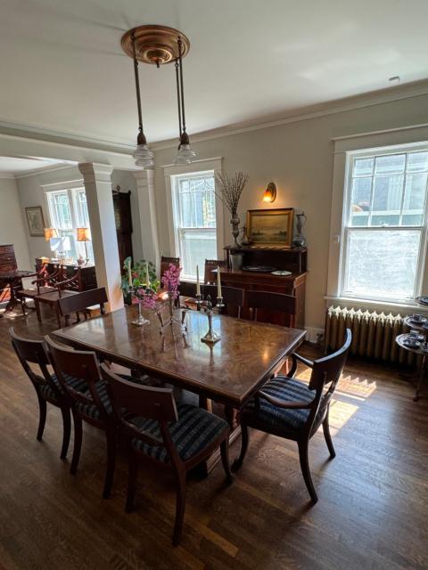 Spacious Central Gardens Home and Carriage House