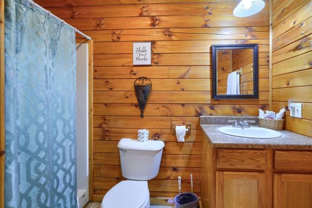 Blue Rose Cabins - Treetops Cabin