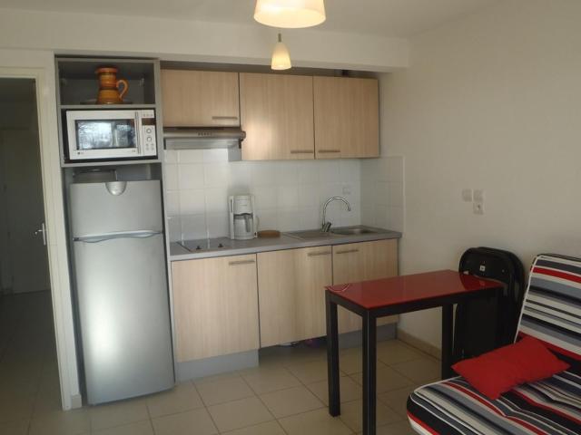 APPT 2 PIÈCES 33m2 + LOGGIA 11m2 REF4024