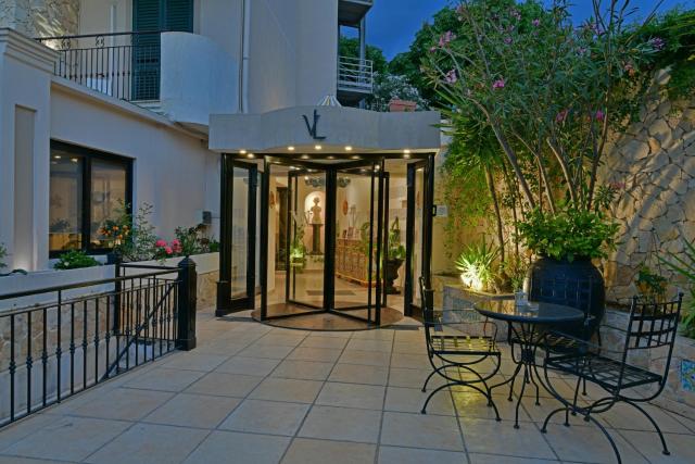Hotel & Apartments Villa Linda