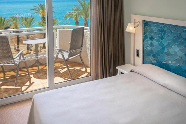 Caprici Beach Hotel & Spa