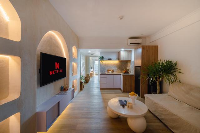 Sunset Suites, 1 bed apartment, Jayakarta hotel