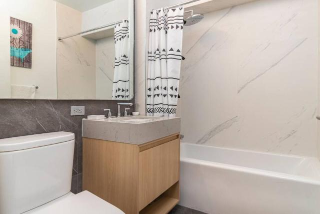 Lux Designer Nomad 1Br Doorman!