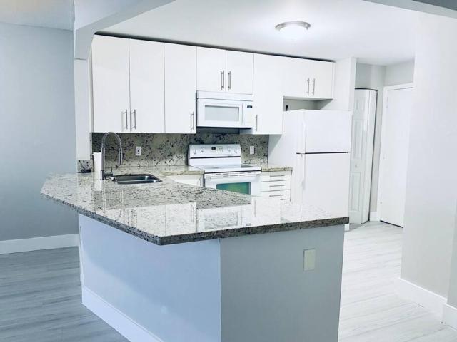 MODERN 2BR 2BA CONDO near AVENTURA! Wi-Fi! Parking