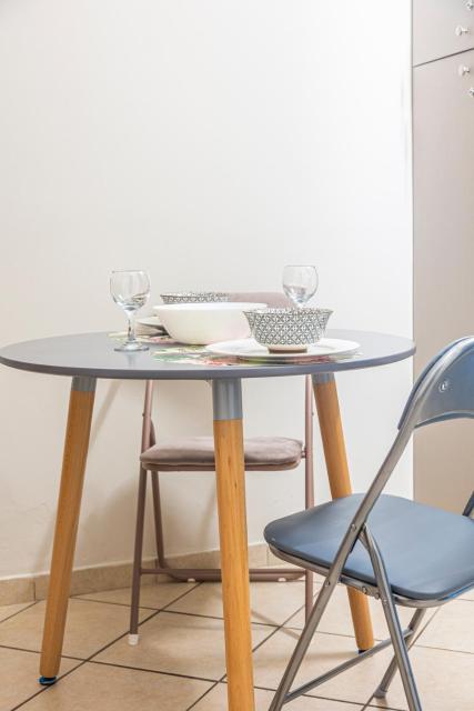 Unique studio at Athens Riviera 1 min from the sea