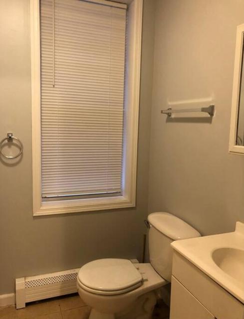 Private 2-bedroom apartment, free parking, direct bus to NYC Manhattan only 2 blocks away
