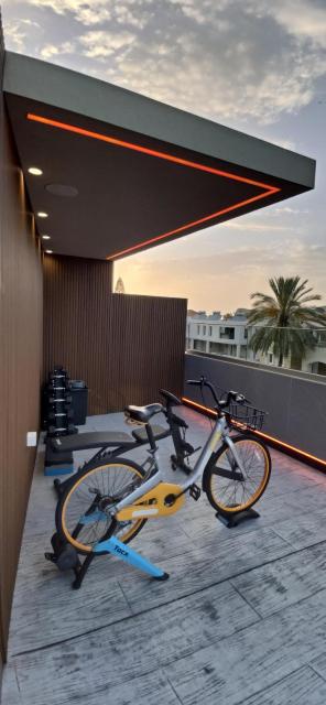 Summertime Signature Suites