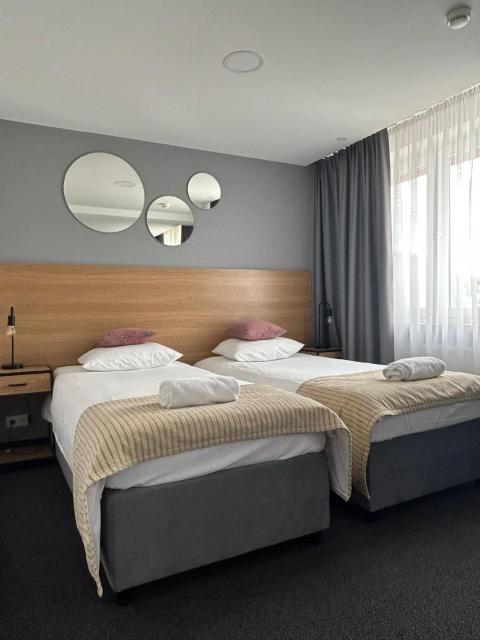 Gold Hotel