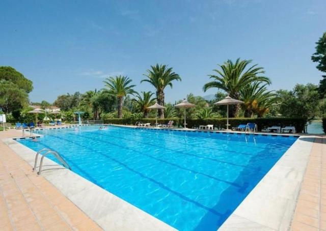 Palme e Mare Corfu