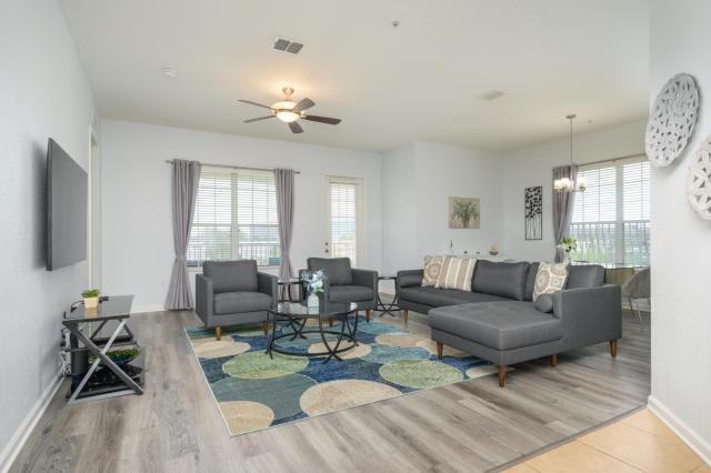 Stunning Vacation Condo - Vista Cay Resort - 2016
