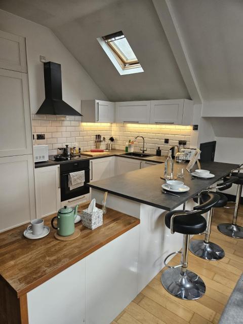 2 Bedroom City Centre Penthouse Loft Apartment