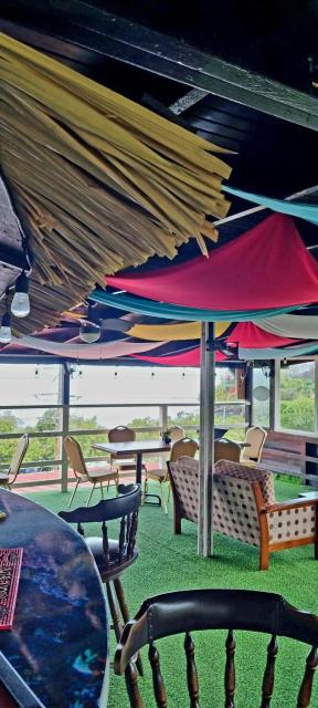 Las Cuevas Beach Lodge