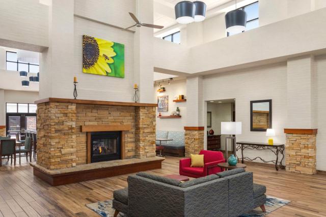 Hampton Inn & Suites Springfield