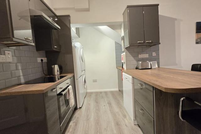 Trendy Westend Apartment - One Bed