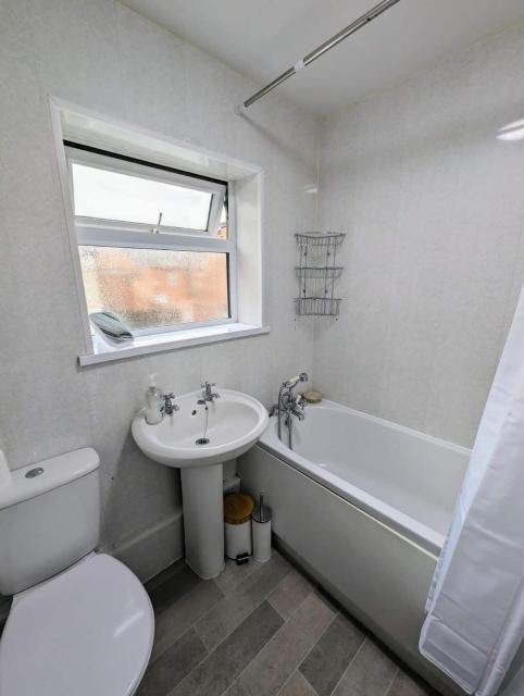 Enjoy 5 Br House Near The City
