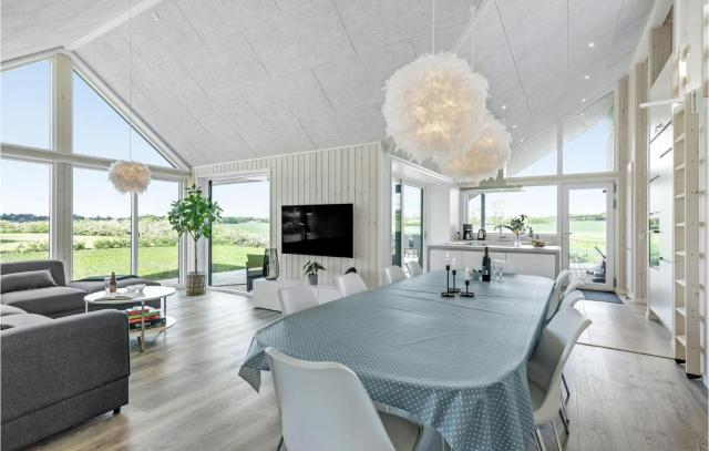 4 Bedroom Nice Home In Odder