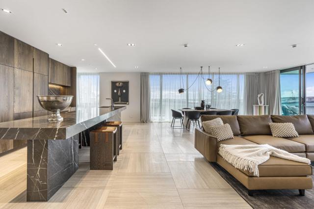 4BD Parnell Penthouse with Breathtaking Views