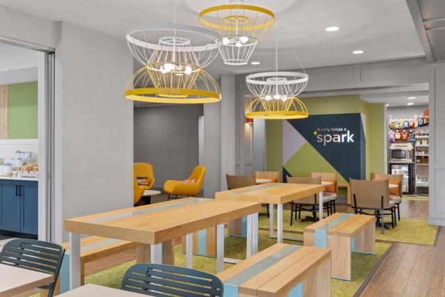 Spark By Hilton Newcomerstown