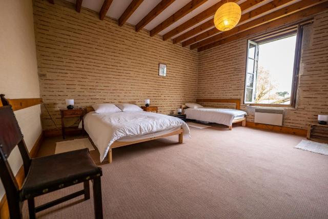 La Maison de l'écolieu du Turc - Piscine partagée