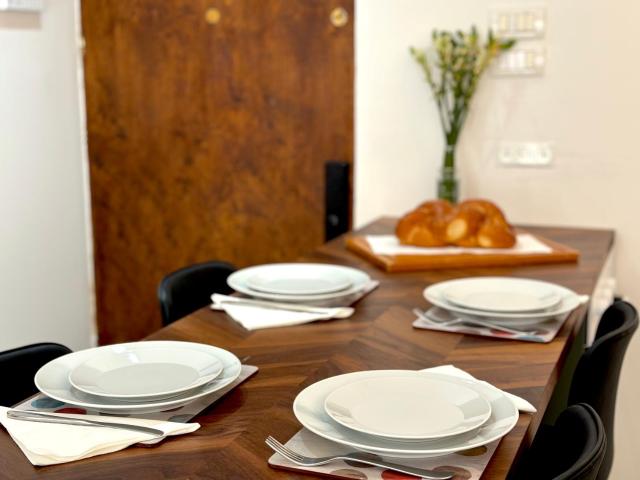 Luxury Garden Apartment TLV 2 Bed 2 Bath