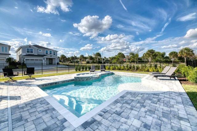 Dashing 6 Bdrm Villa with Games Room at Encore