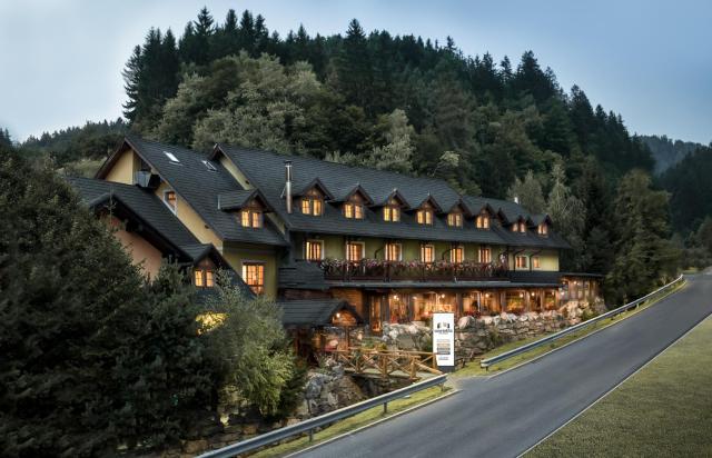 Hotel in restavracija Pod Roglo