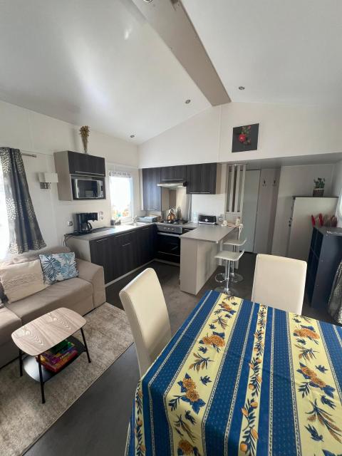 Camping Del Mar 125, Mobile Home O'Hara Supérieur 1060, 3 chambres, 40 m2, Terrasse