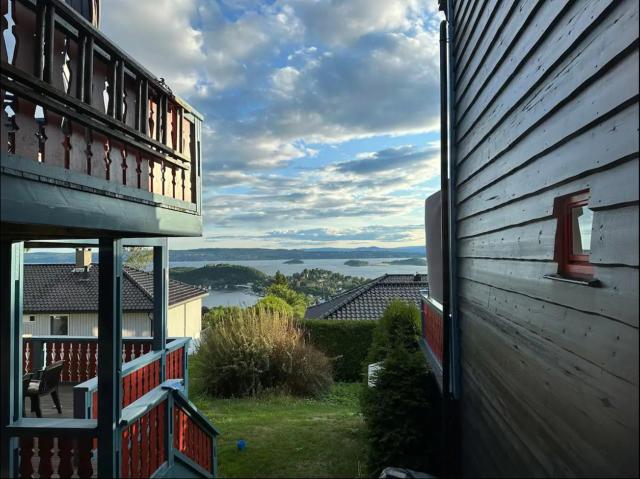 The View Guesthouse at Ekeberg -10 min by tram to Oslo S