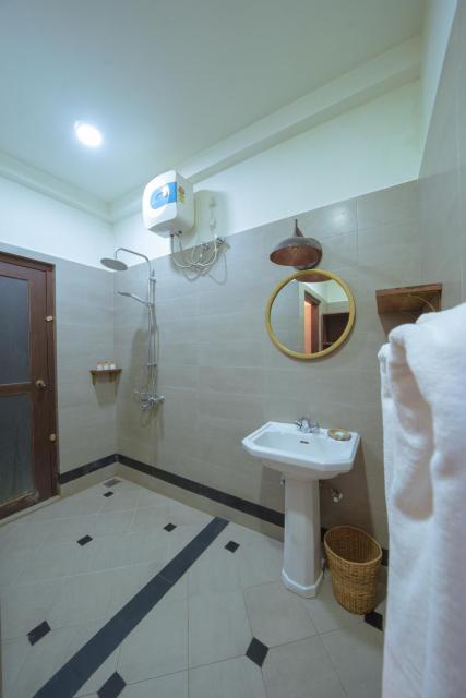Idda Private Pool Villa with Staff - 80m to Beach