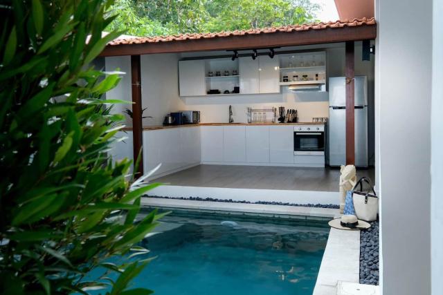 Villa Nusa Dua 4 Bedroom - Pool, 3 Bathrooms