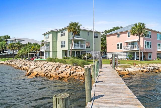 Spacious 3-Story Bayfront Home Perfect for Family Fun & Relaxation