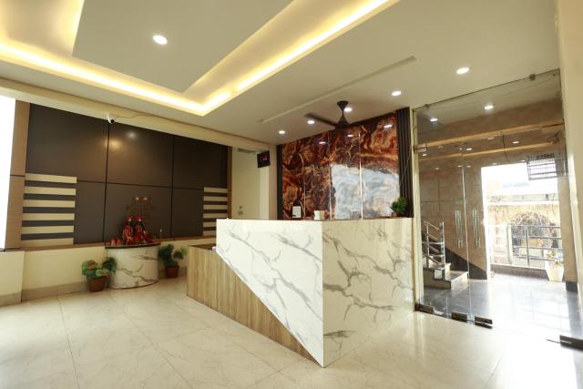 Silver Oaks Inn