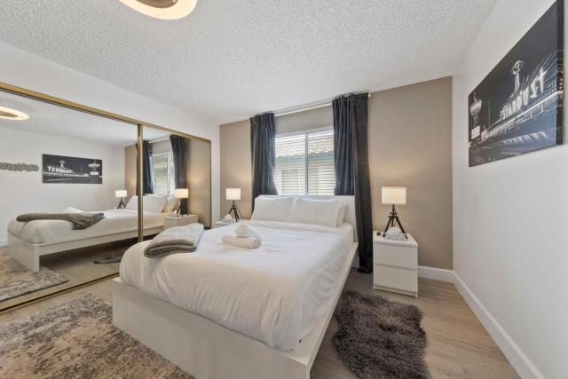 Summerlin Vegas Pool Condo w/ Hot Tub & Games