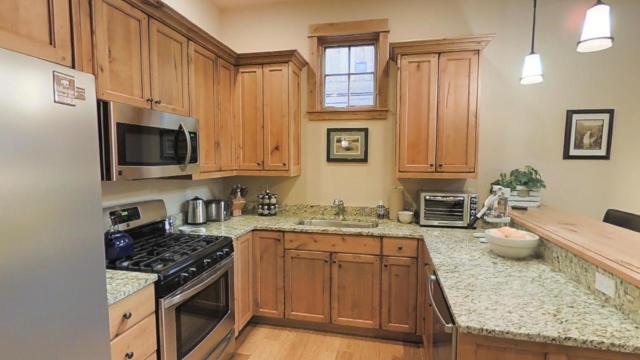 This Townhouse In Legend's On Bridger Creek Is Beautifully Finished