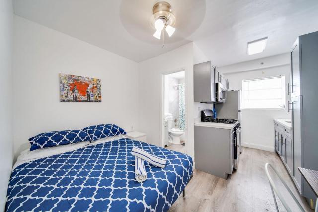 Ocean Drive Prime Apt w/2 Queen-Beds, South Beach