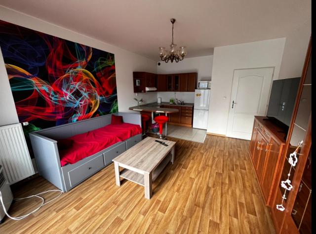MONFas APARTMENT GARDEN CITY
