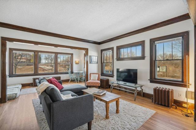 Garden Apt, Majestic MPLS Duplex