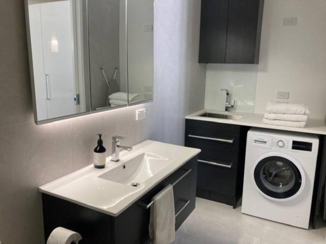 Two Bedroom Guest House in Remuera Auckland