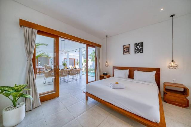 PROMO Chic and Comfy 3bd Pererenan Villa with Pool