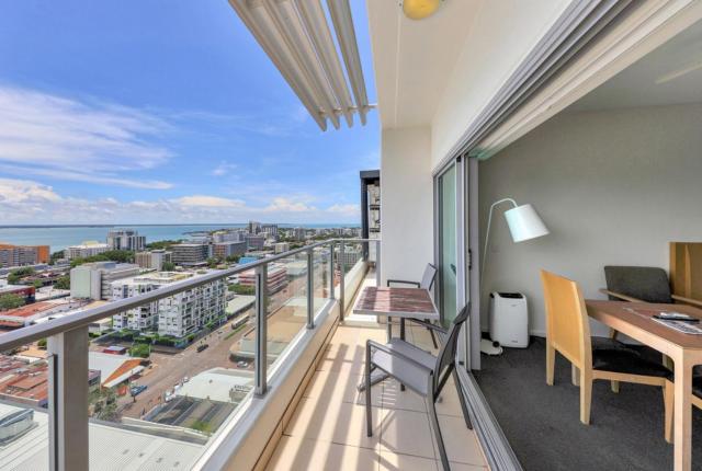 Sensation Sunsets Seaviews I Mantra' Central CBD Apartment