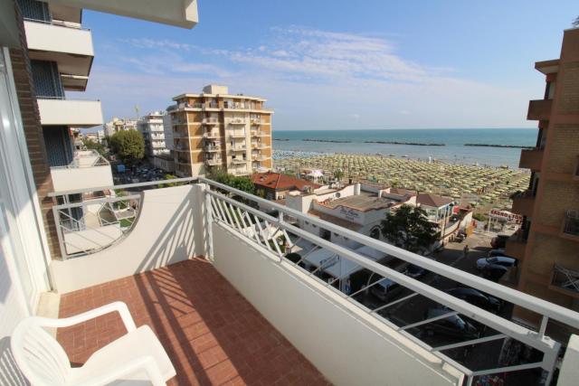 51 Igea Marina Trilocale vista mare